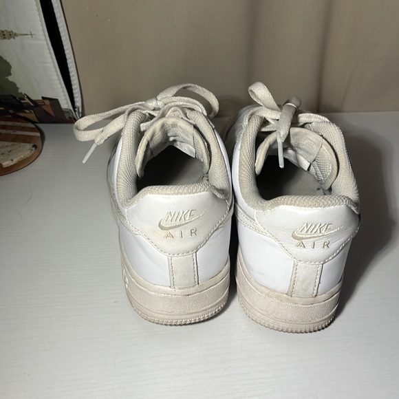 Air forces - Picture 3 of 3